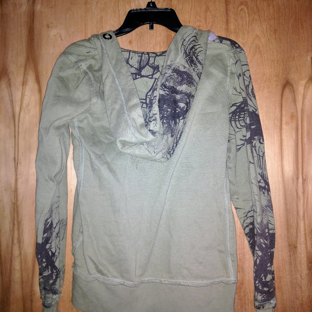Sweatshirt - Picture 3 of 3